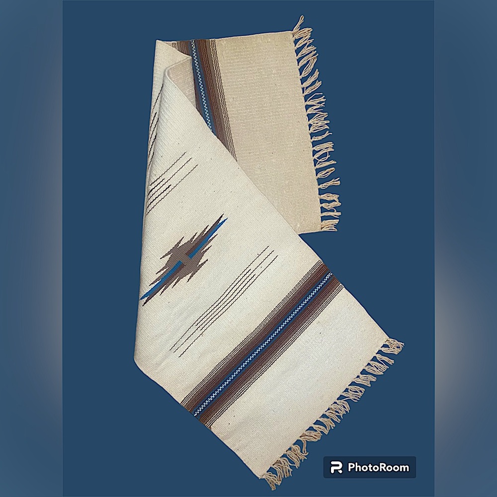 ORTEGA’S wool runner